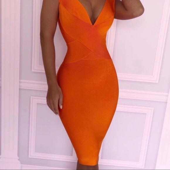 House of CB Dresses & Skirts - House of CB Ginevra Dress Sz M